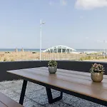 Haya Seaview - The Casino Apartment *