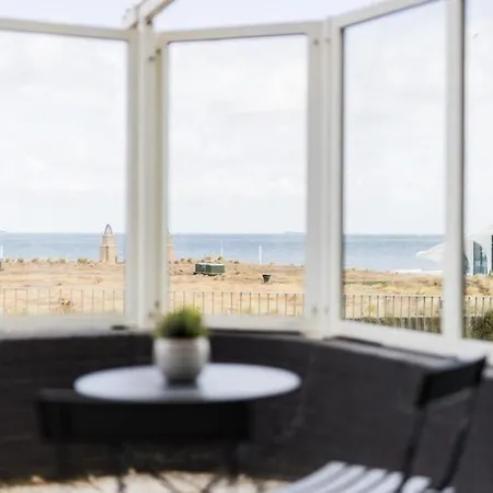 Haya Seaview - The Casino *