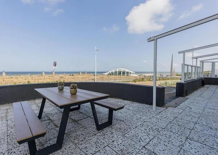 Haya Seaview - The Casino * Haia